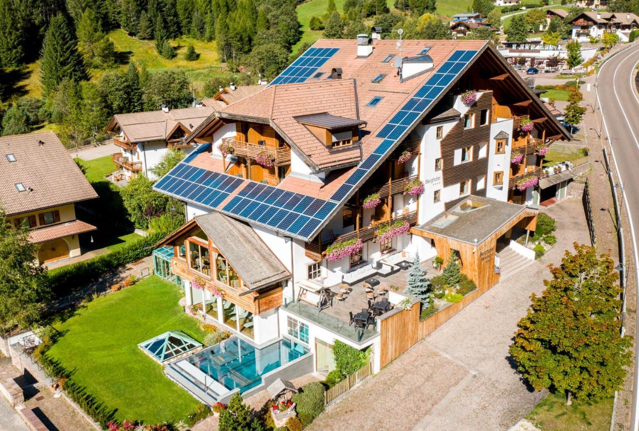 Berghotel Miramonti Teser im Fleimtal Exterior foto