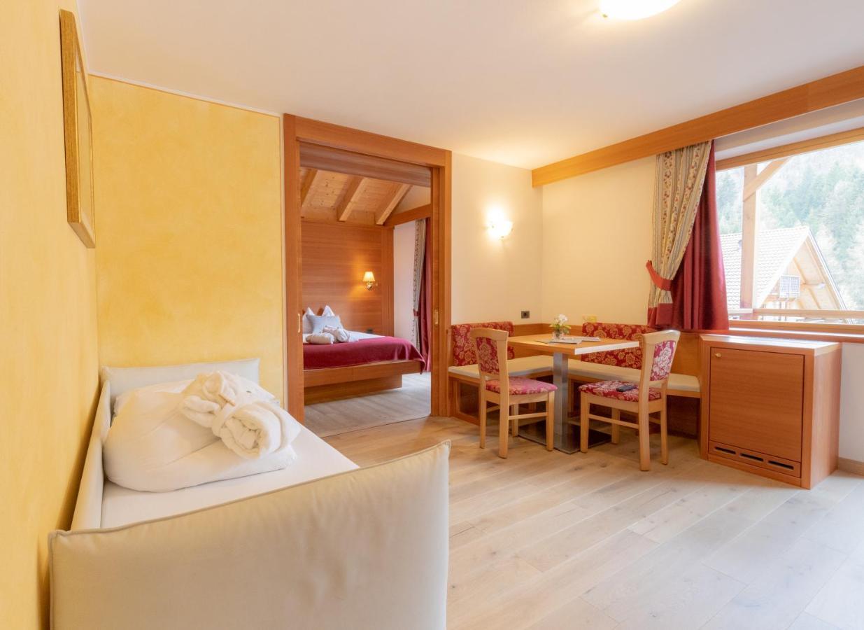 Berghotel Miramonti Teser im Fleimtal Exterior foto