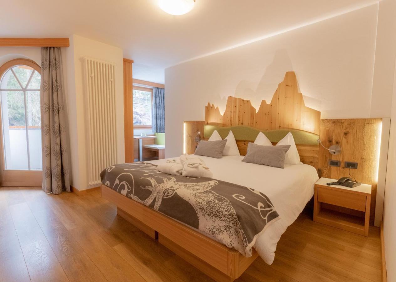 Berghotel Miramonti Teser im Fleimtal Exterior foto
