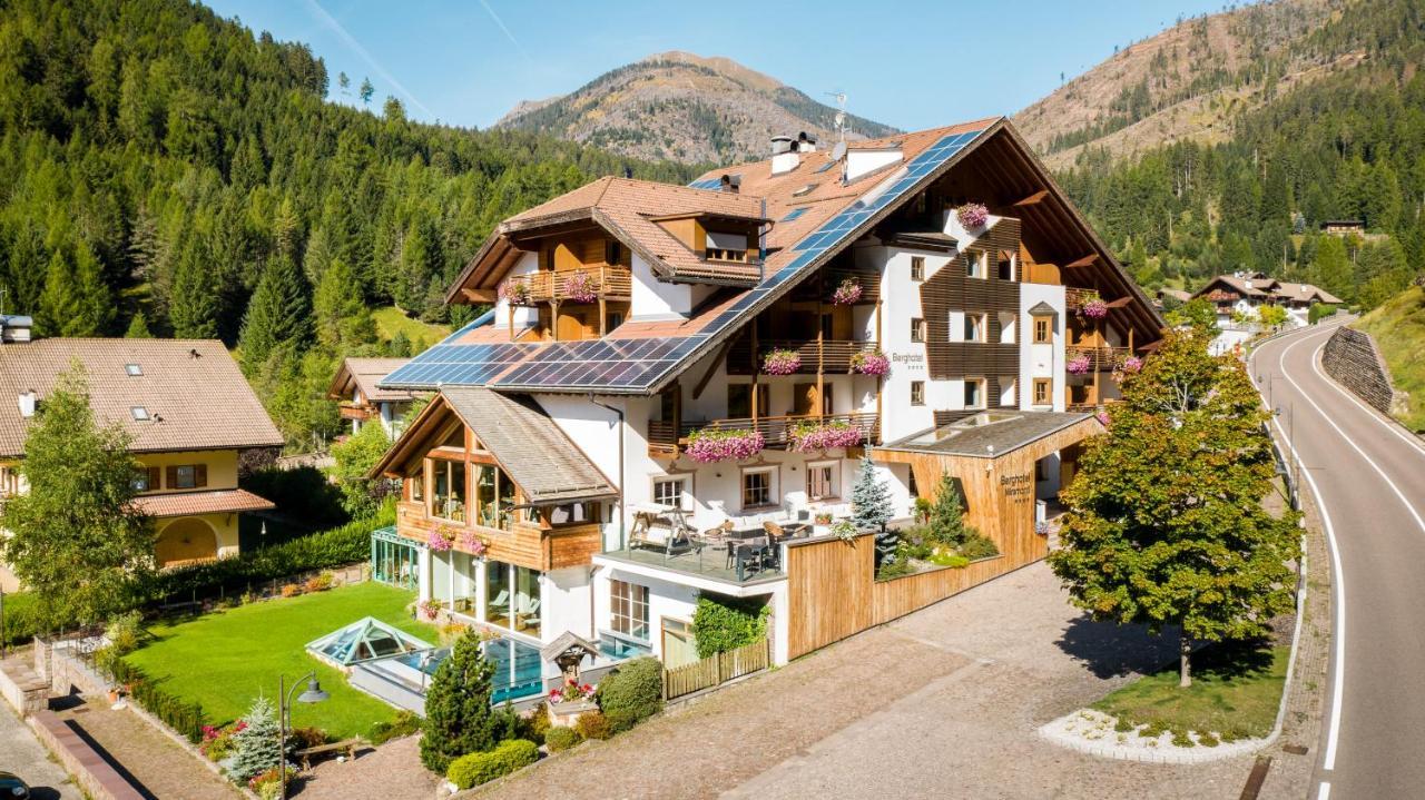 Berghotel Miramonti Teser im Fleimtal Exterior foto